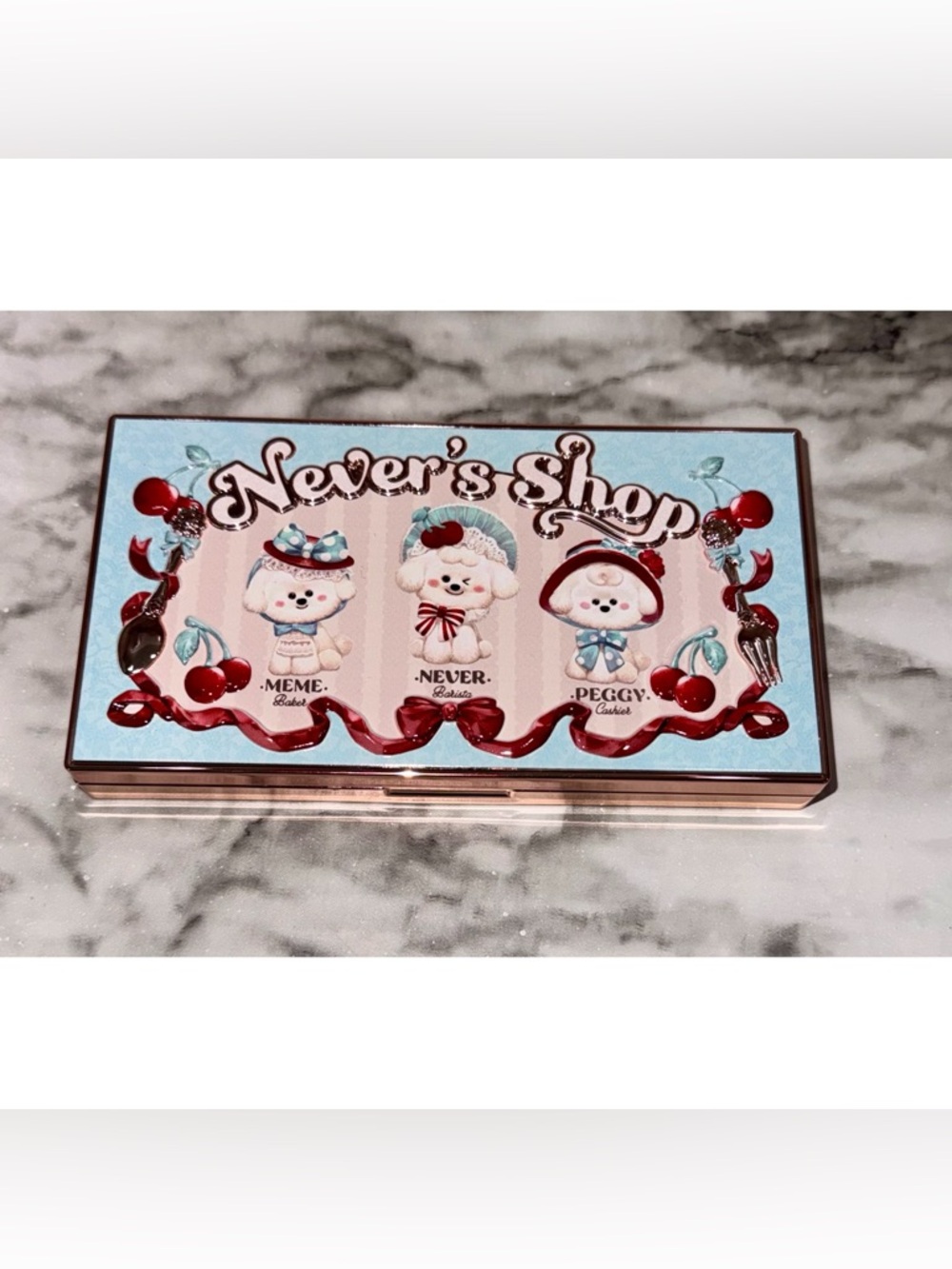 Flower Knows Never’s Shop Eyeshadow Palette